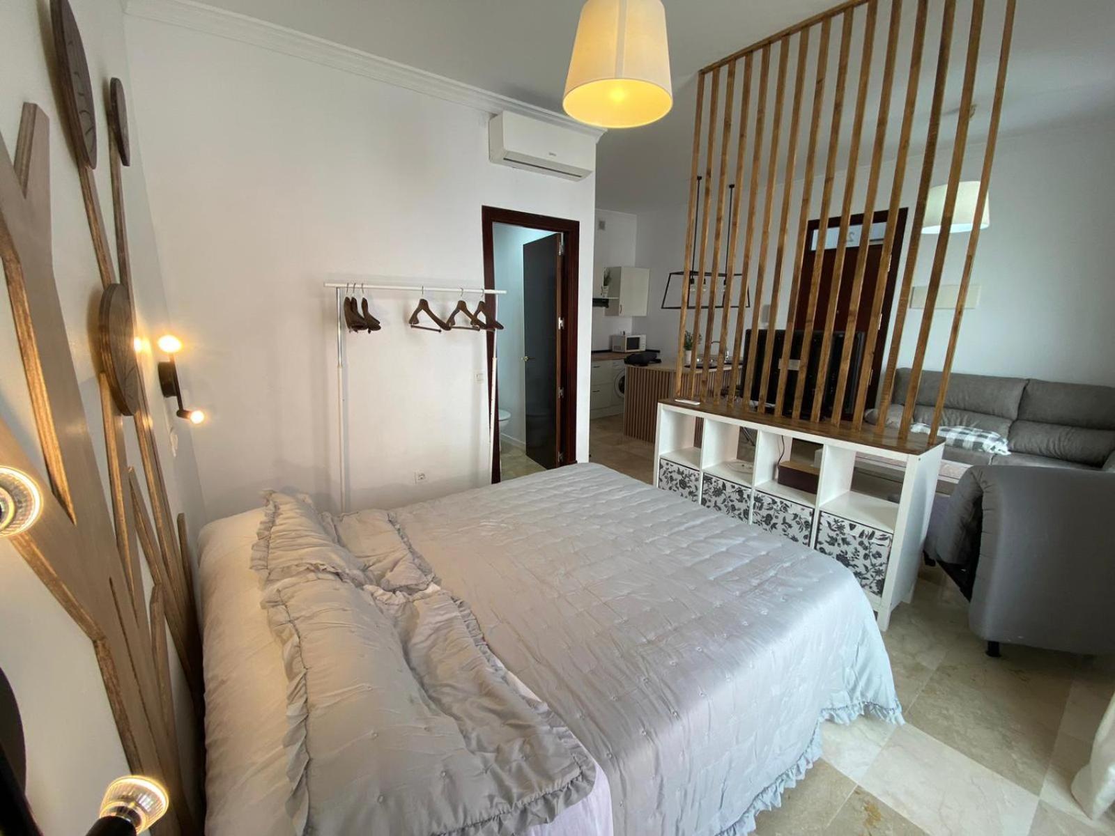 La Marchena Apartment เฮเรซ เด ลาฟรอนเตรา ภายนอก รูปภาพ